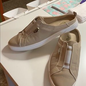 Slip on women’s shoes